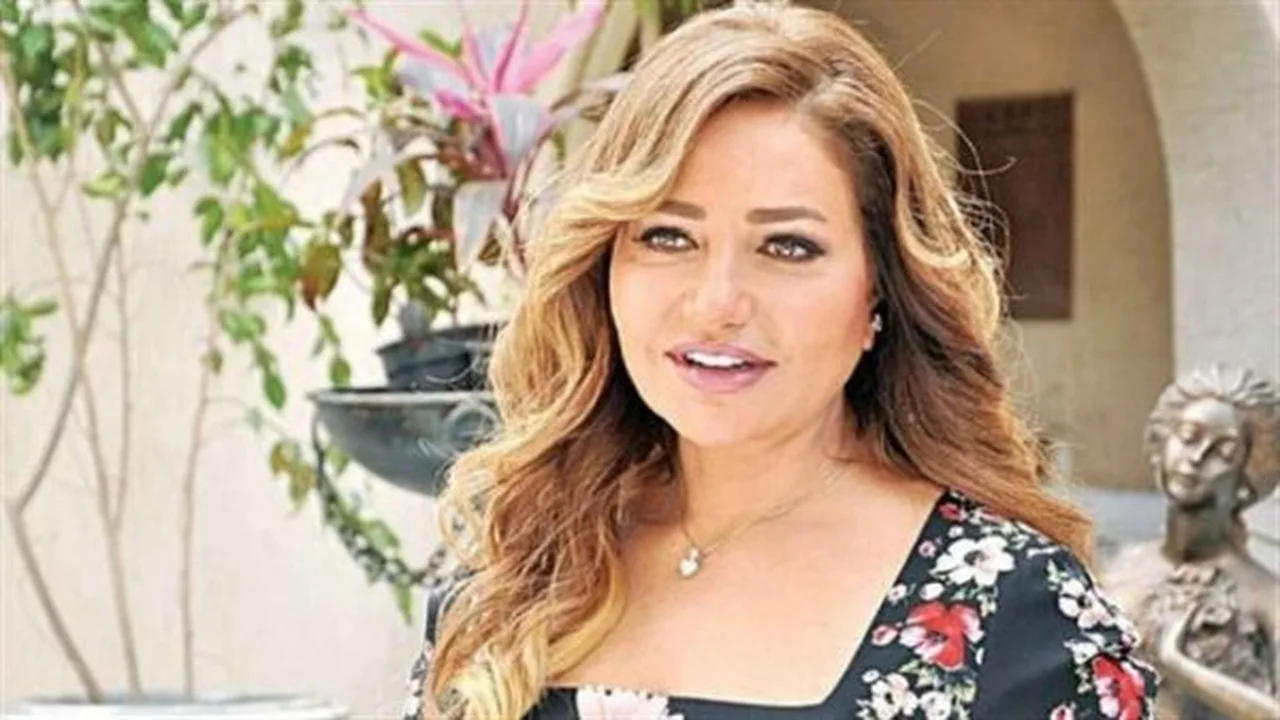 لحظات عائلية.. ليلى علوي تخطف الأنظار بصور دافئة في عيد الربيع